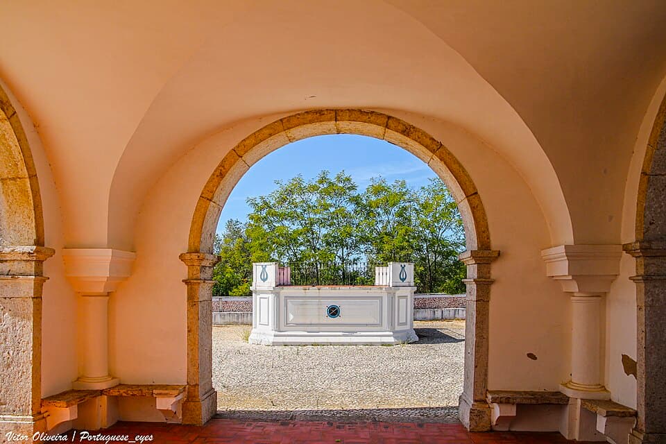 Entrada do Santuário do Senhor dos Mártires, em Alcácer do Sal