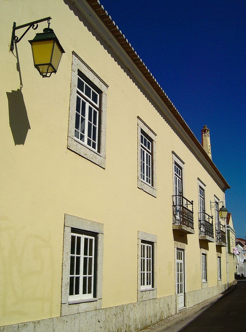 Fachada lateral do Palácio do Infantado, em Samora Correia
