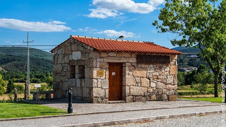 Edifício do Repositório Histórico do Vinho dos Mortos em Boticas