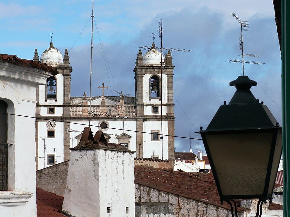 Torres sineiras da Igreja Matriz de Campo Maior
