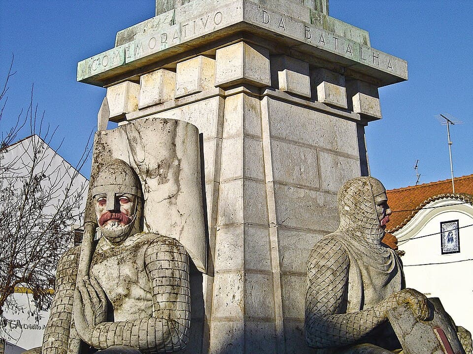 Detalhe das figuras do monumento alusivo à Batalha de Ourique em Vila Chã de Ourique