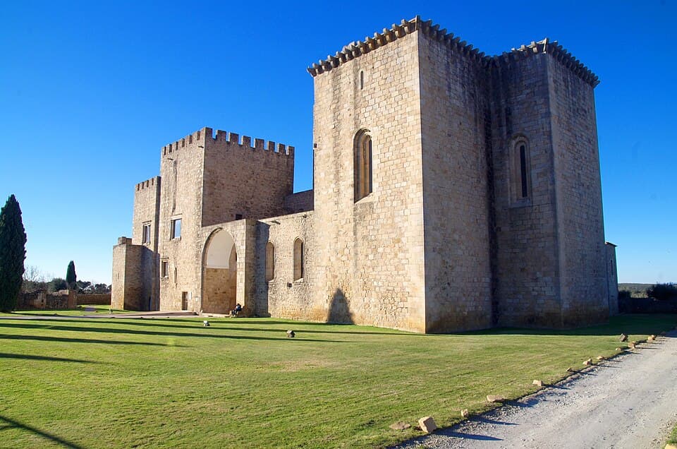 Mosteiro de Santa Maria de Flor da Rosa, no concelho do Crato