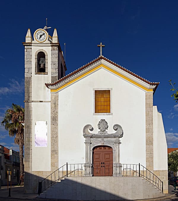 Fachada da Igreja Matriz de Nossa Senhora da Assunção, em Ferreira do Alentejo