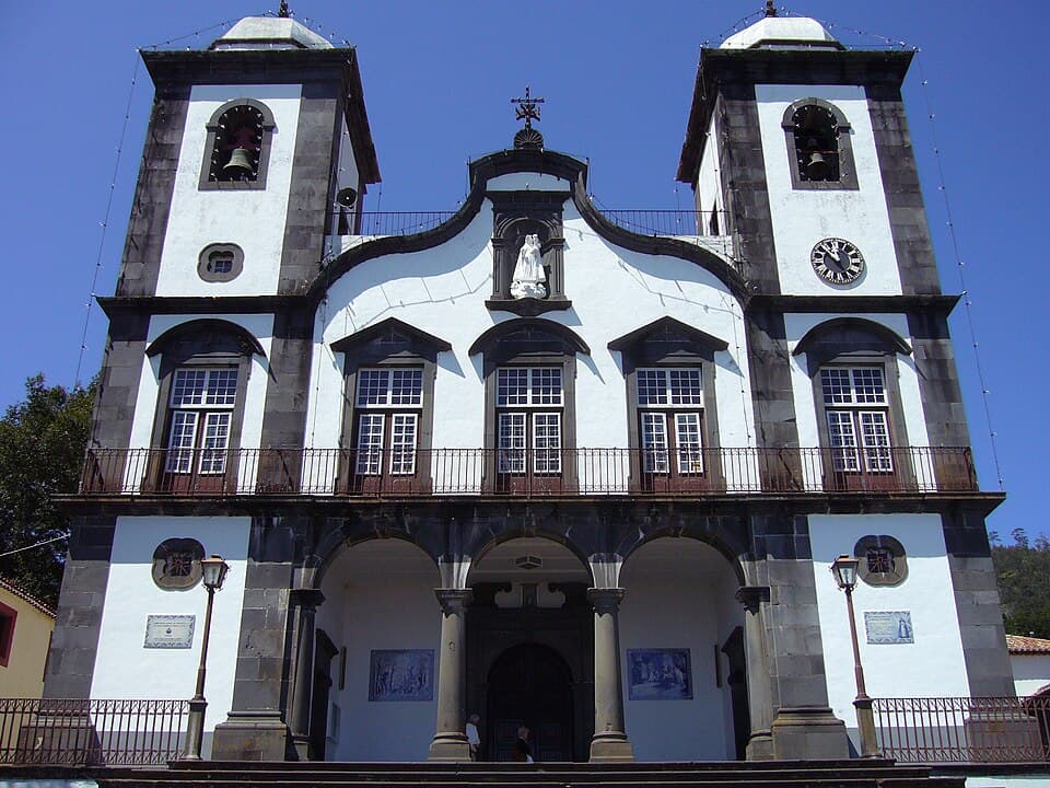 Fachada da Igreja de Nossa Senhora do Monte, no Funchal