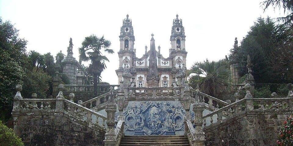 Santuário e escadaria de Nossa Senhora dos Remédios, em Lamego