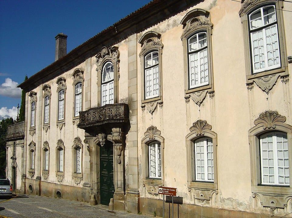 Fachada principal do Palácio dos Condes de Anadia, em Mangualde