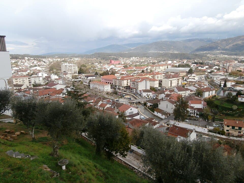 Vila de Miranda do Corvo vista a partir do Alto do Calvário