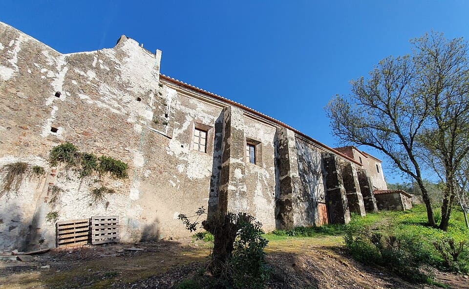 Ala exterior do Convento da Saudação em Montemor-o-Novo
