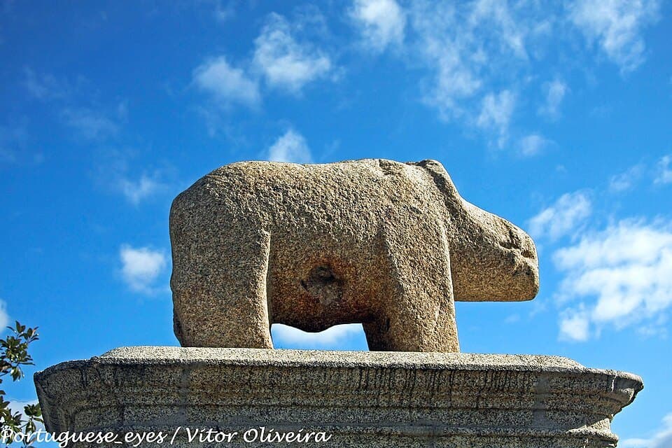 Porca de Murça, escultura em granito na vila de Murça