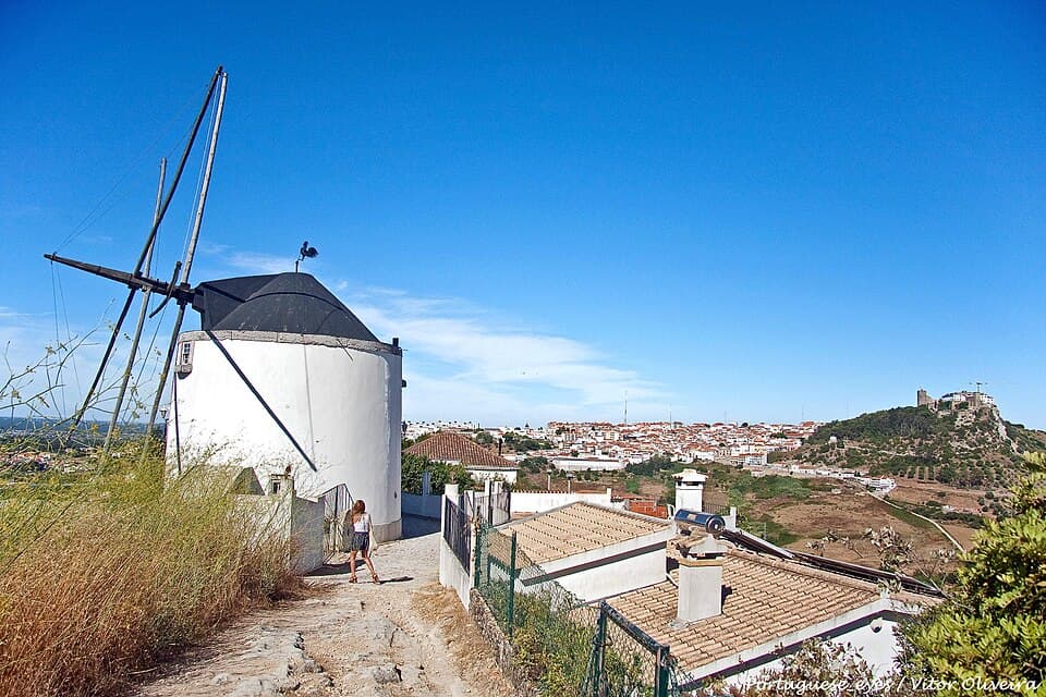 Moinho de vento na Serra do Louro, Palmela