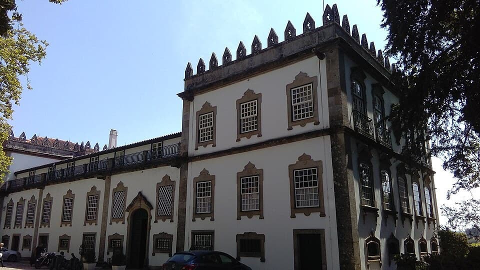 Fachada do pátio da Casa da Ínsua em Penalva do Castelo