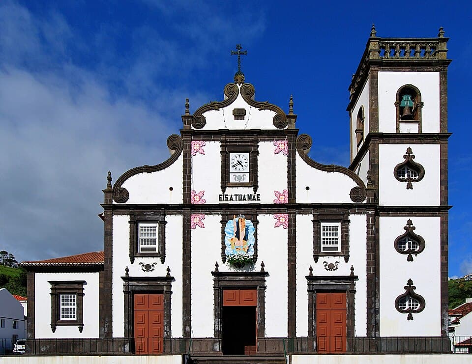 Igreja de Nossa Senhora Mãe de Deus na vila da Povoação