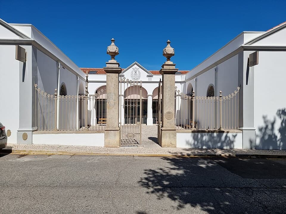 Entrada do Museu Etnográfico de Serpa no antigo mercado municipal