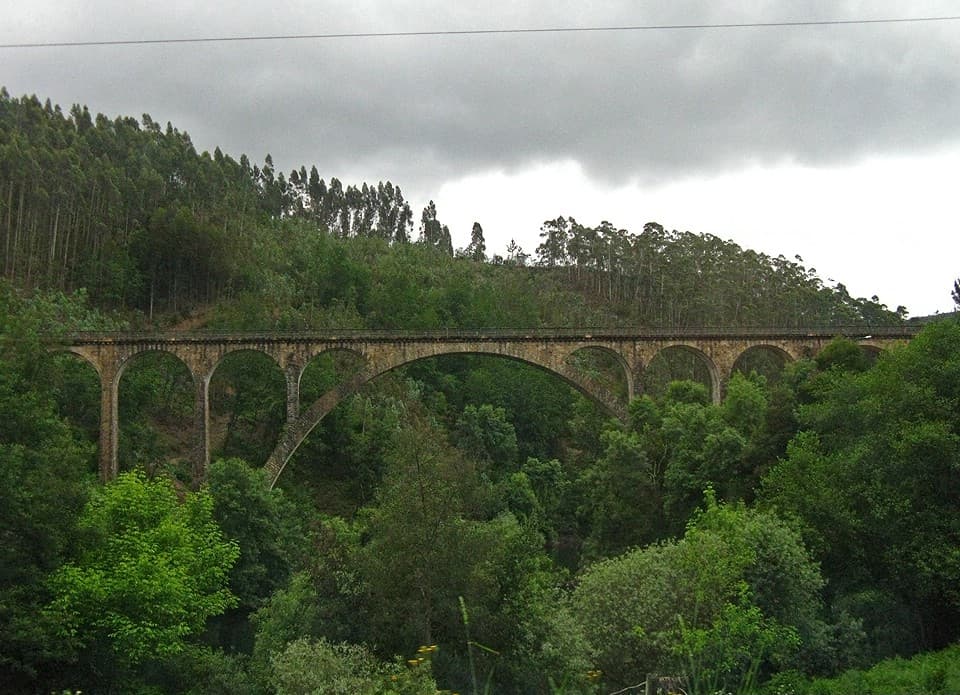 Ponte ferroviária do Poço de Santiago sobre o vale do Vouga, em Sever do Vouga