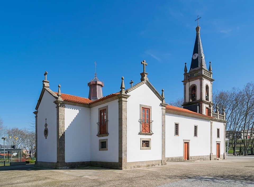 Capela de Nossa Senhora das Dores no parque central da Trofa
