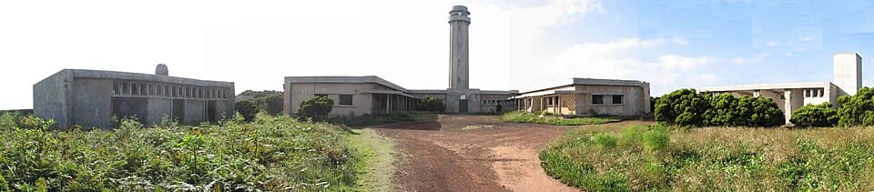 Farol dos Rosais no extremo ocidental de São Jorge