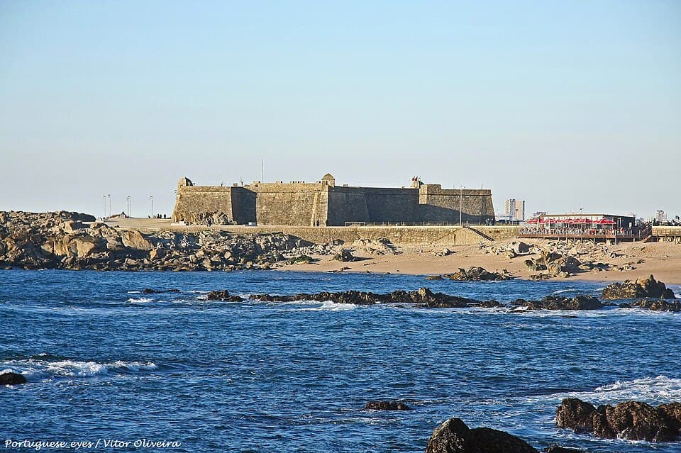 Forte de São João Baptista junto ao mar em Vila do Conde